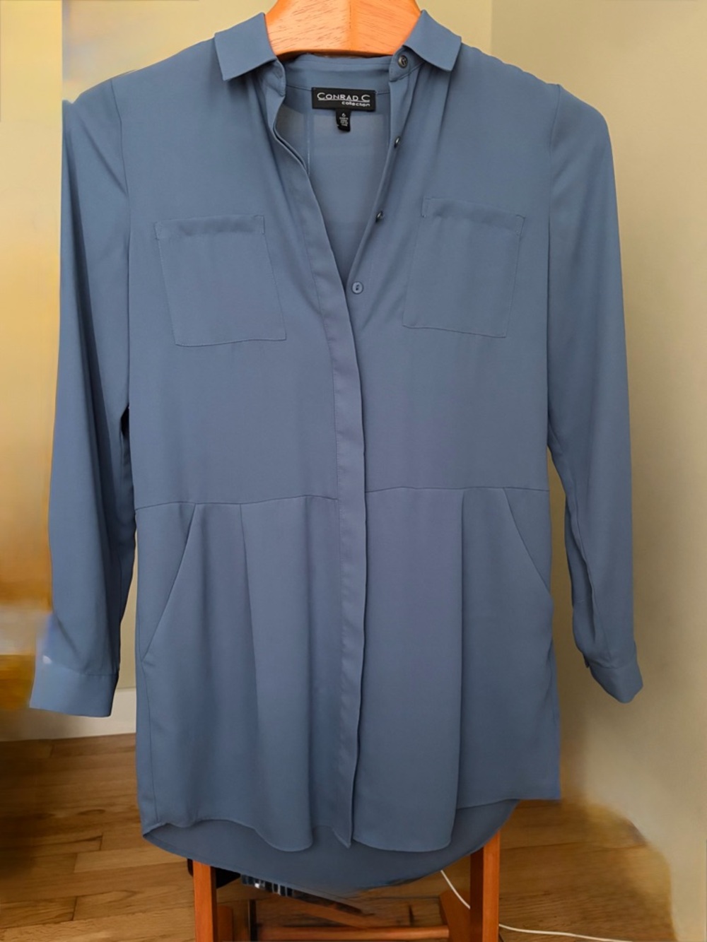 Conrad C Collection Women's Steel Blue Long Sleeve Button-Front Blouse
